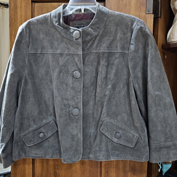 Sonoma Jackets & Blazers - Sonoma Women's Gray Leather Jacket, SIZE LARGE.